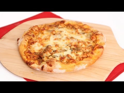 download lagu mp3 mp4 Buffalo Chicken Pizza, download lagu Buffalo Chicken Pizza gratis, unduh video klip Buffalo Chicken Pizza