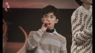 【TFBOYS易烊千玺】《2018微博之夜》盛典现场TFBOYS领奖+舞台【Jackson Yee】