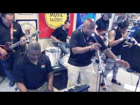 THE REVEALERS @ LOUISIANA MUSIC FACTORY 2017 - RECORD STORE DAY