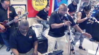 THE REVEALERS @ LOUISIANA MUSIC FACTORY 2017 - RECORD STORE DAY