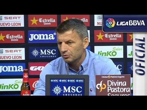 Rueda de Prensa de Djukic tras el Valencia CF (2-2) Real Valladolid - HD