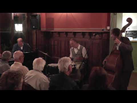 The Groove Yard Bandits am 05.10.2018 im Schloss Dieskau