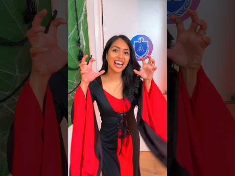 She’s a VAMPIRE TEACHER 🧛‍♀️