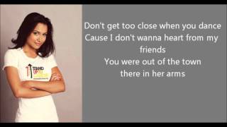Glee - Make no mistake she&#39;s mine lyrics