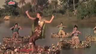 Nickelus F & Ohbliv - Rich City Venom