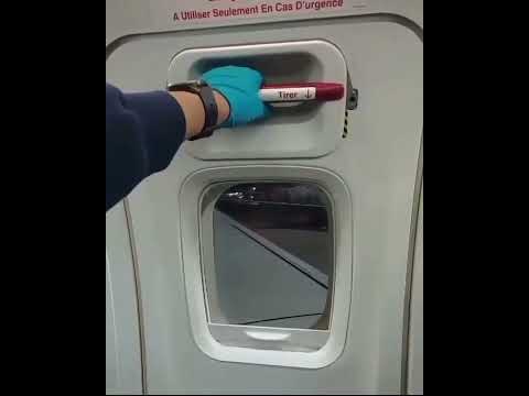 Opening the Overwing Emergency Exit Door on a #Boeing 737 700 NextGen