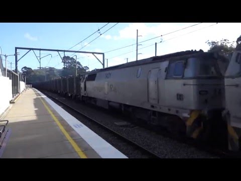Qube MZ's with 2563 box grain on ANZAC day 2016