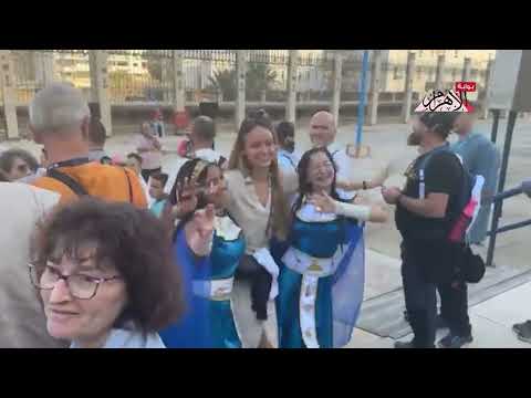 Thumbnail for رقصات فلكلورية و«سيلفي».. سائحو السفينة «MSC ARMONIA» يتفاعلون مع فرق الفنون الشعبية في بورسعيد