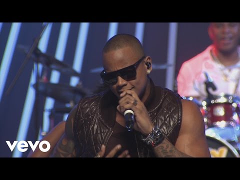 Molejo - Samba Diferente (Ao Vivo) ft. Leo Santana