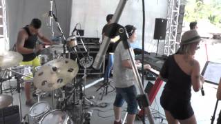 Daniel Ferraz - Bara Bara - Cristiano Araujo- ( Show na Lagoa Quente Sunday Music) Caldas Novas