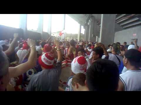 "Morón vs Flandria" Barra: Los Borrachos de Morón &bull; Club: Deportivo Morón