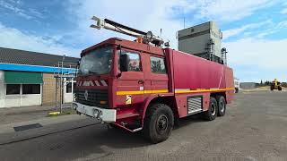 Carro de bombeiros do aeroporto Renault VMA 105 AA Sides Renault VMA 105 AA Airport Fire Department 6x6 | Imagem 4 - Autoline