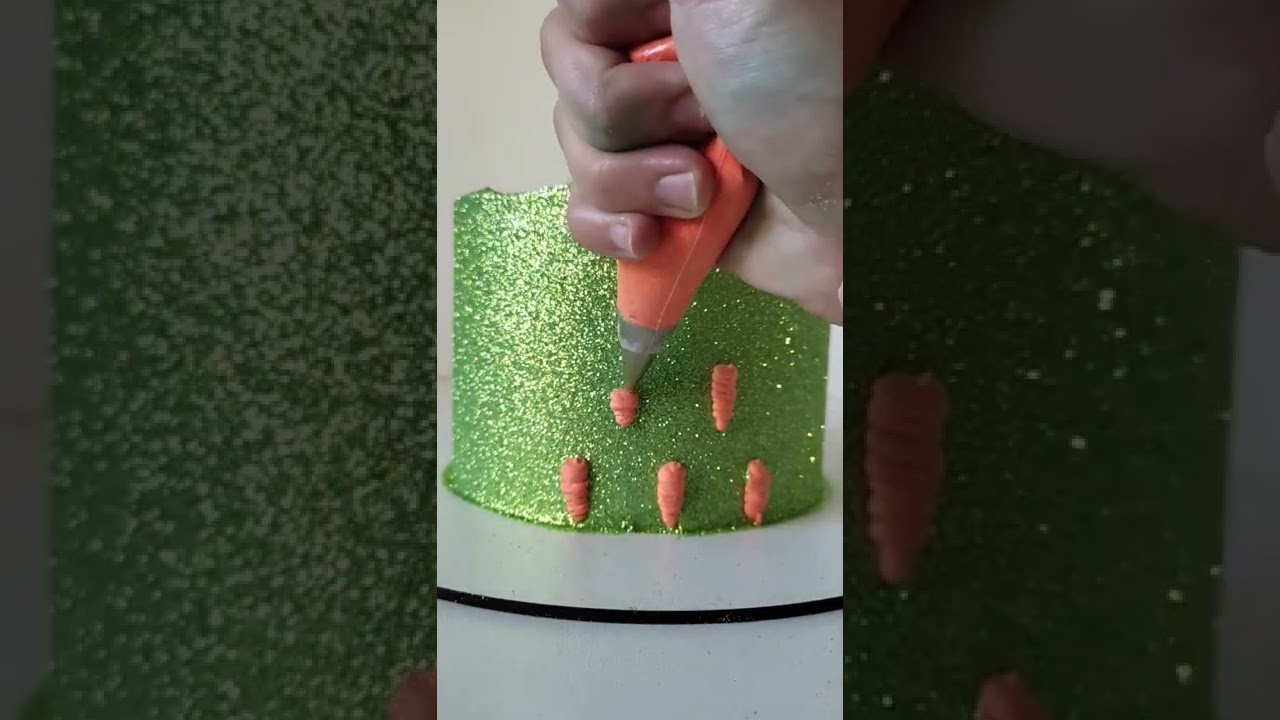 Bolo de Páscoa, decoração de Cenourinhas 🥕