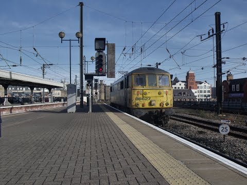 Freightliner 86627 Passes Through Manors Railway Station