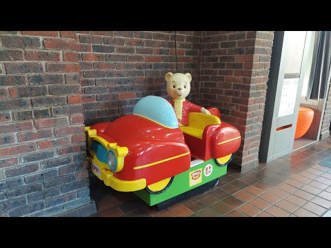 2000s Jolly Roger Standard Rupert The Bear Kiddie Ride