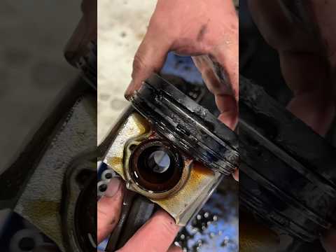 No way! A 6.4L Powerstroke…let’s find out what caused this engine to have major blow by