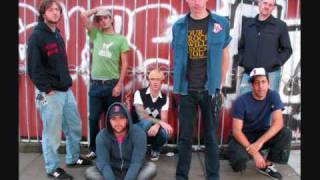 New England - Big D And The Kids Table