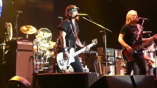 Hollywood Vampires & Ian Hunter-All The Young Dudes-Live At The Genting Arena, Birmingham-16/6/2018