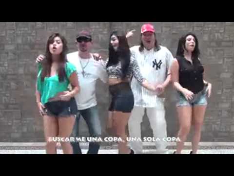 ENRIQUE IGLESIAS "BAILANDO" PARODIA "GASTANDO" Realidad Ecuatoriana