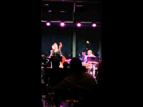 Otis Brown III ft. Jean Baylor - Jazzy Gospel