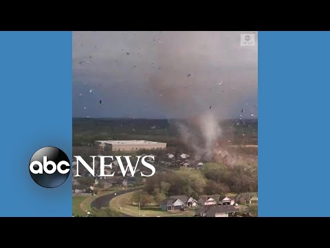 EF3 tornado tears through Andover, Kansas