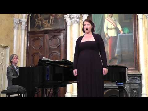 Non più di fiori - Iva Islambegovic