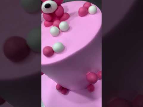 Pink cake l bear cake l chocolate cake decorating ideas #shorts
