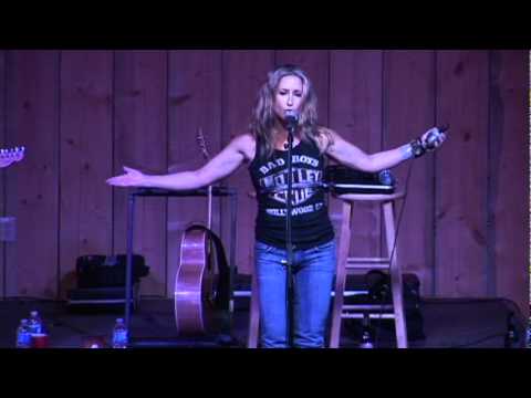 "Pour Me" - Heidi Newfield at Whiskey River
