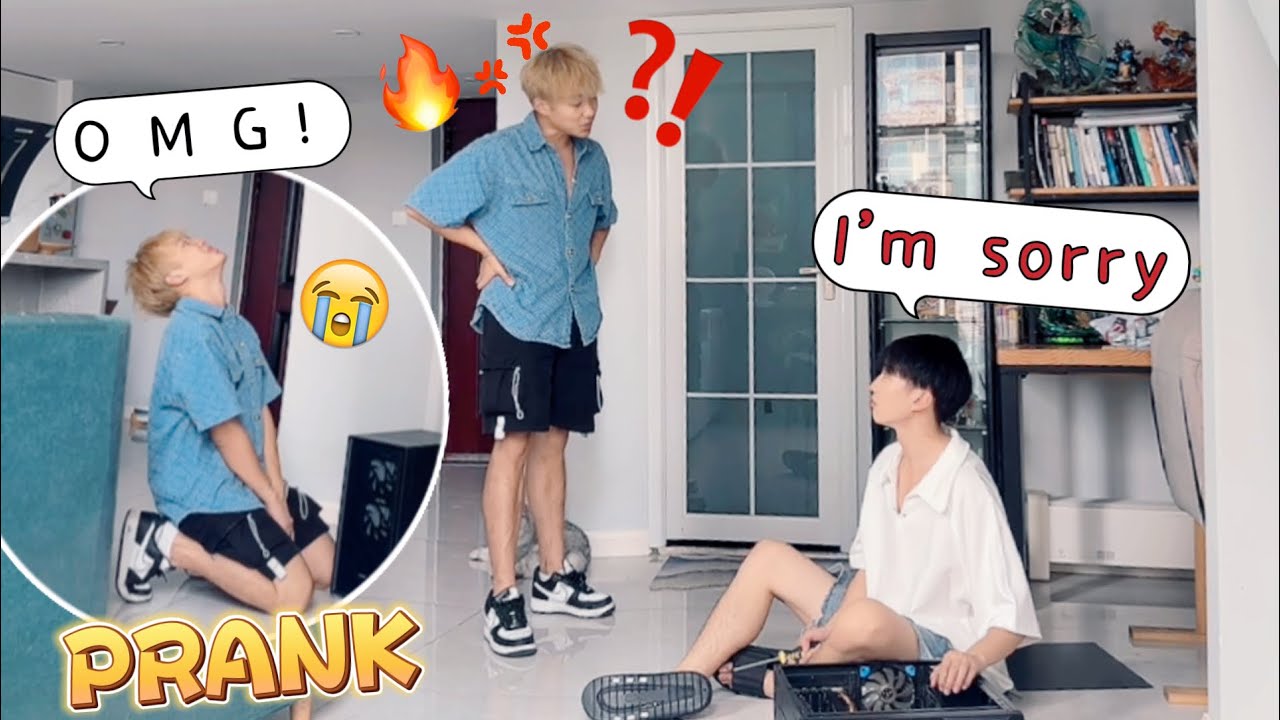 If I Secretly Dismantle My Boyfriend’s Computer🤣, How Will He React?！ Cute Gay Couple Prank🥰