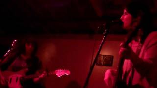 Norah Jones, Sasha Dobson & Catherine Popper- In A Shanty In Old Shanty Town