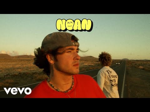 Noan – Bichos Raros ( Me da = ) (Lyric Video)