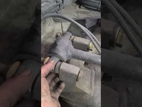 Semi Truck Lateral Vibration - Possible Cause #shorts #short #youtube