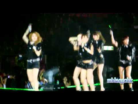 110823 K POP Girls in Love Live in HK Kara 5
