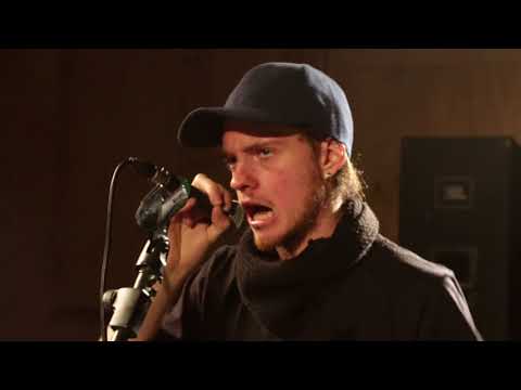 Escena Viva: Los mudos haciendo ruido - La ruptura de Apolo