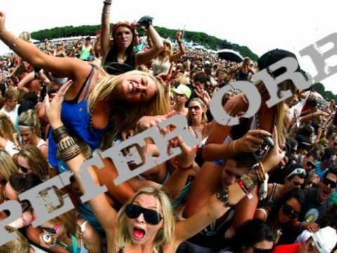 Sandro Silva & Quintino Ft Axwell - I Found Epic (Peter Orr Mashup)