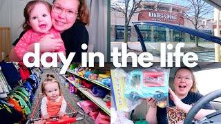 DAY IN THE LIFE with my 10 month old | going to the mall, thrifting toys, making fish tacos + more