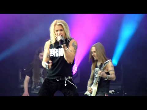 The Local Band - Sunglasses at night (live)