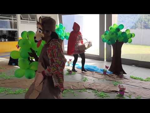 Teatro Chapeuzinho Vermelho. CEI Vitória Müller/ Luiz Alves/SC