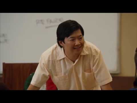 Senor Chang (Ken Jeong) introduces himself to Spanish class in Community