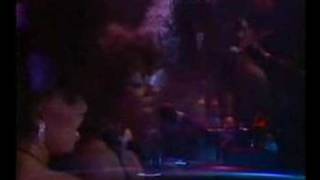 chaka khan- and the melody still lingers on(consert)