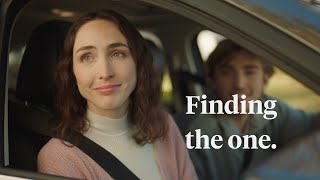 Nationwide Insurance Couple looks at a house from their car