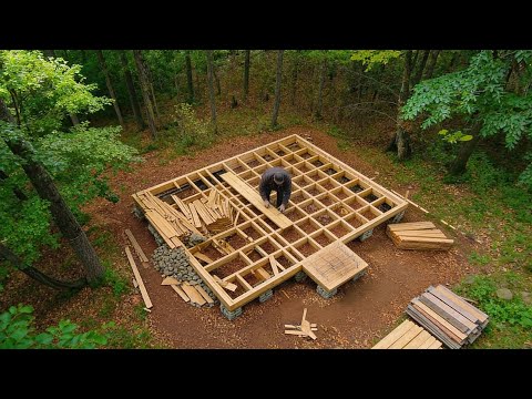 45 Tage allein: Bau eines Bushcraft-Hauses aus Holz und Stein im Wald
