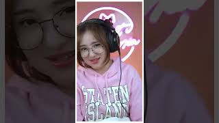 Download lagu Beginilah Bunyi Kentut Cewe Cantik #reaction  #funny #shortvideo mp3