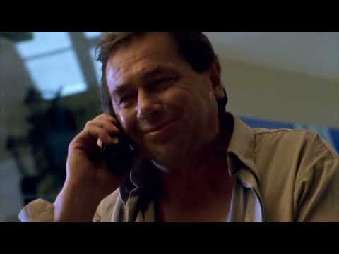 "Żółty szalik" Janusz Gajos - bardzo stały klient, 3 butelki żołądkowej gorzkiej, zejdę na dół