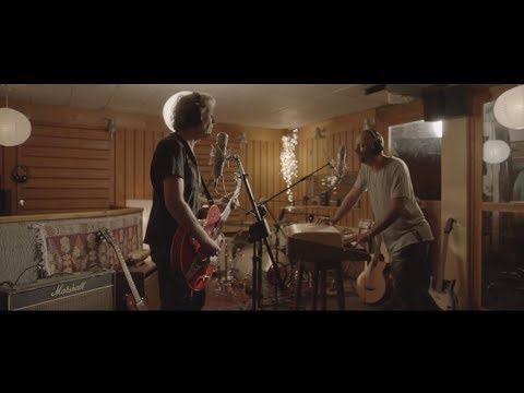 Video thumbnail for Lama Ze Magi’a Lanu - למה זה מגיע לנו