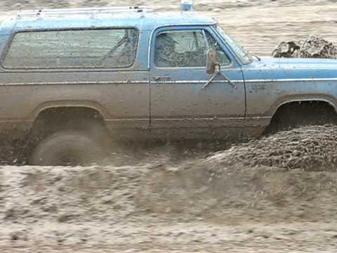 2009 Glendo Mud Boggs and Obstacle Challenge (2 of 21)