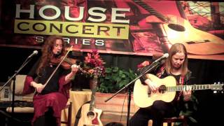 Kate MacLeod and Kat Eggleston - Over the Moor to Maggie/The Flogging Reel