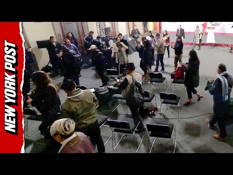 Forced Evacuation of President's Press Conference in Mexico After 6.5-Magnitude Earthquake