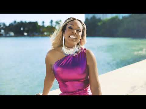 ULTRA NATÉ, RUSSELL SMALL & DNO P : HAPPY FEELING (Les Bisous Remix Edit) [Official Music Video]