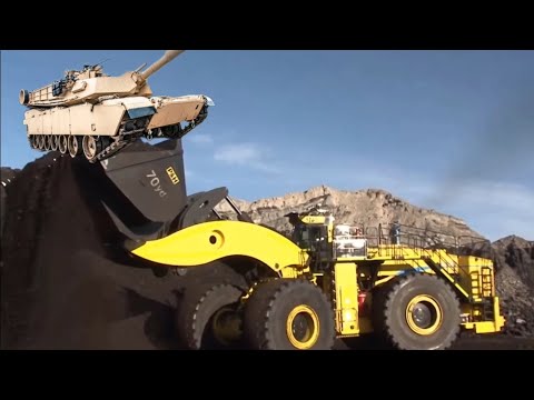 Komatsu P&H L-2350 the world's largest wheel loader